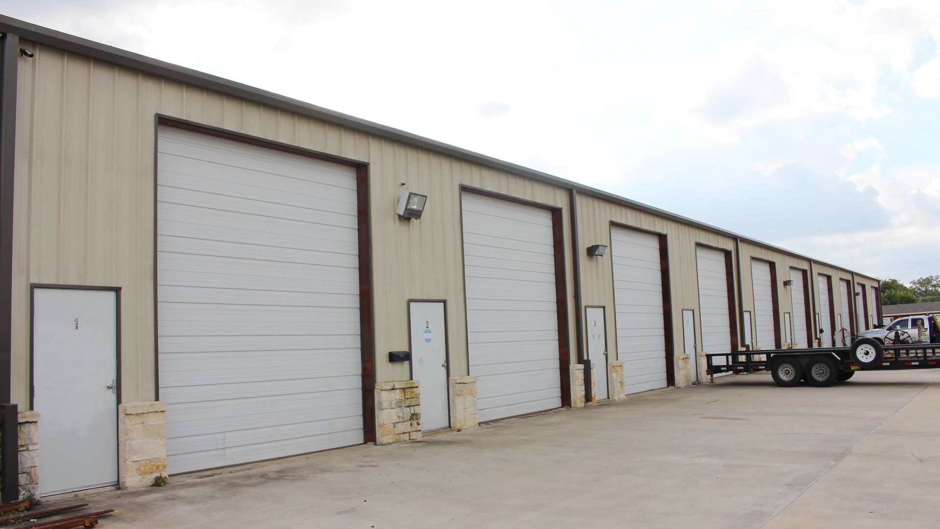 commercial garage space